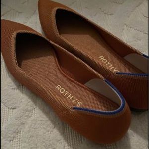 Brand new rothys size 9 - unworn in the box.